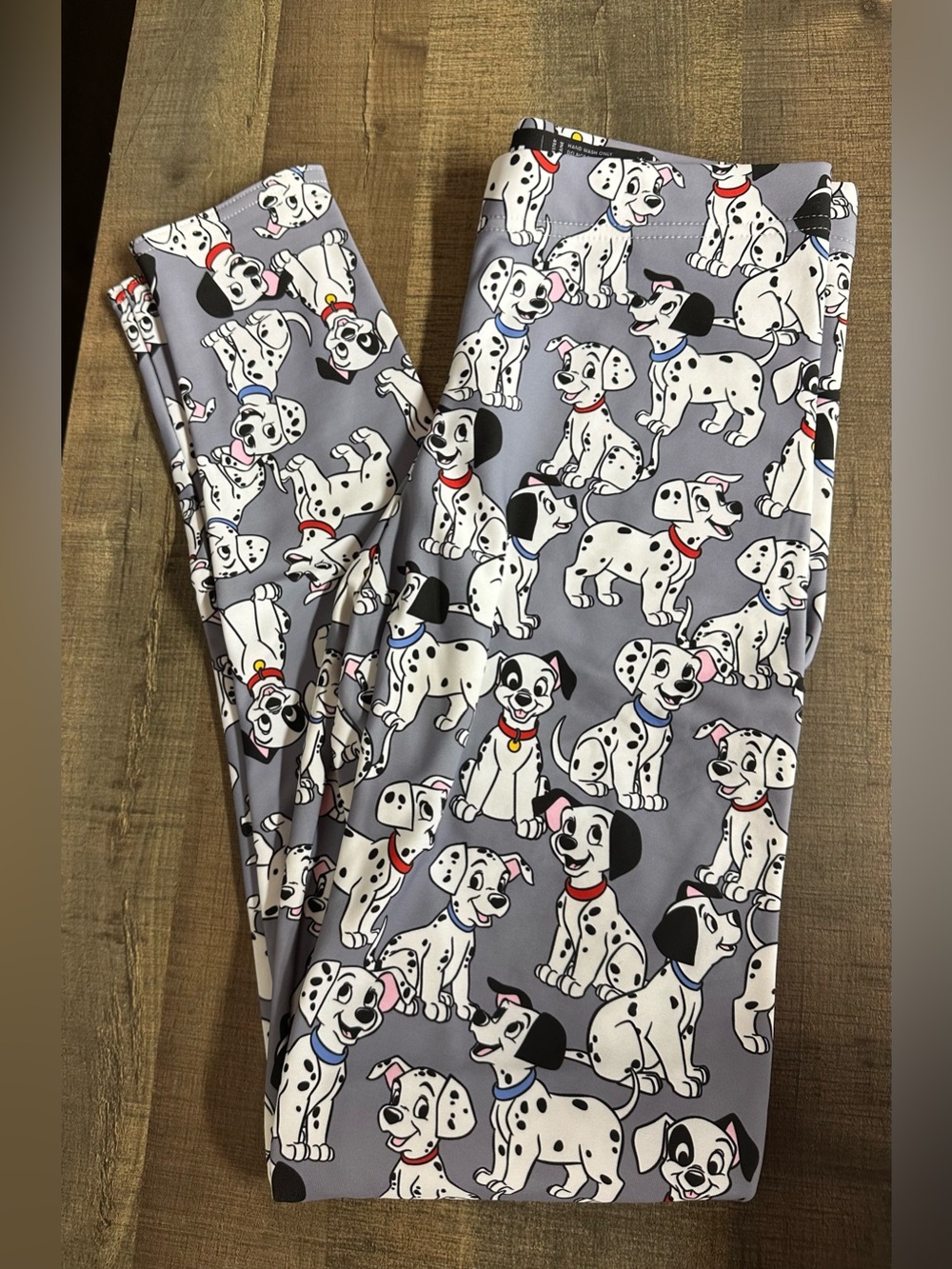 Blackmilk 101 Dalmatians Leggings size medium
